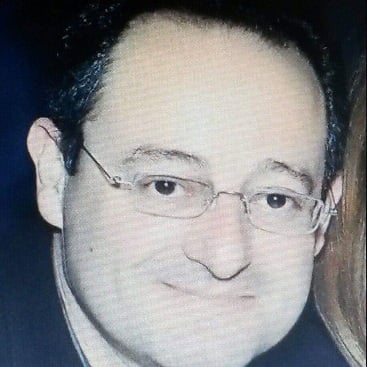 Dr Hichem Charfi