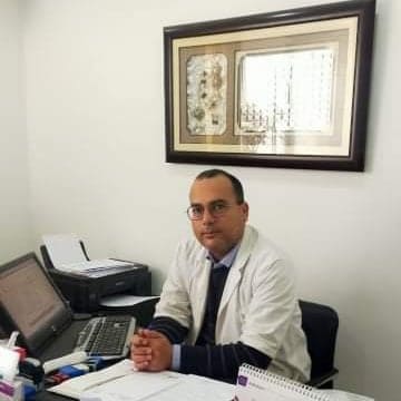 Dr Radhouane Naifer