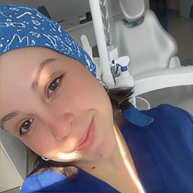 Dr AYACHI Kenza